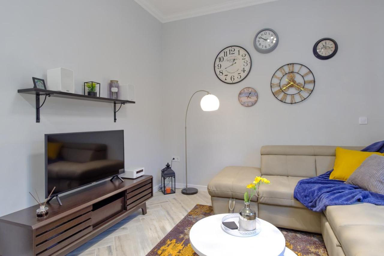 The Olive Green House Burgas Bagian luar foto