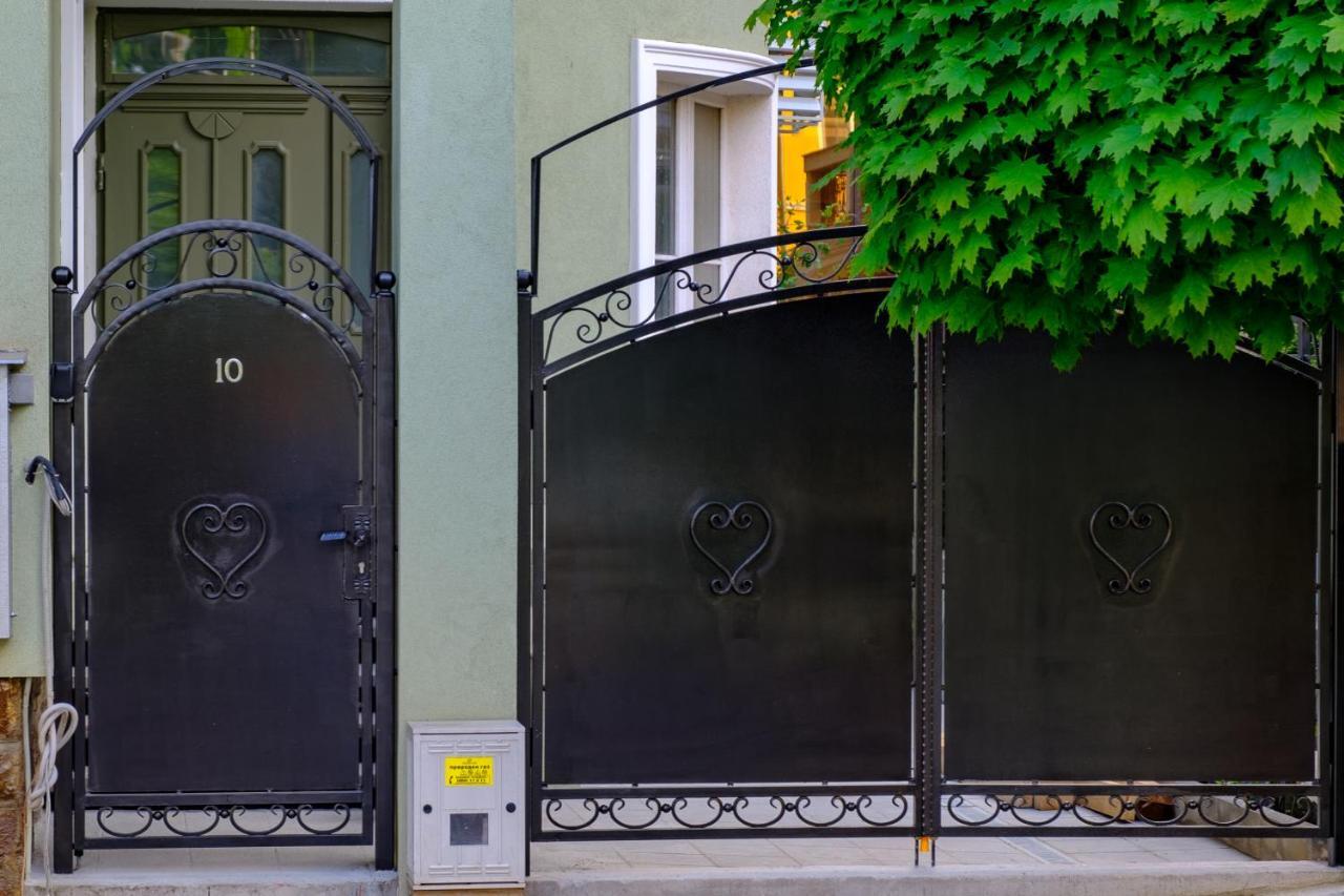 The Olive Green House Burgas Bagian luar foto