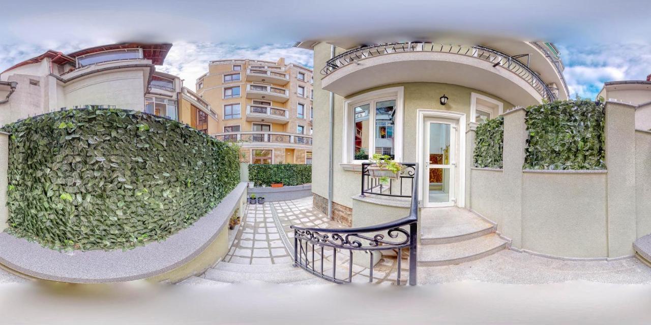 The Olive Green House Burgas Bagian luar foto